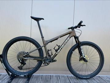 Nieuwe Specialized Epic World cup pro 2025 maat L beschikbaar voor biedingen