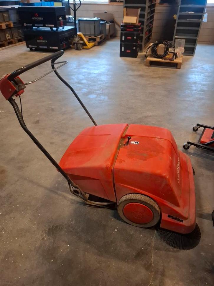 Meclean Veegmachine 905KSE - Compleet met Accu & Lader, Tuin en Terras, Veegmachines, Gebruikt, Ophalen