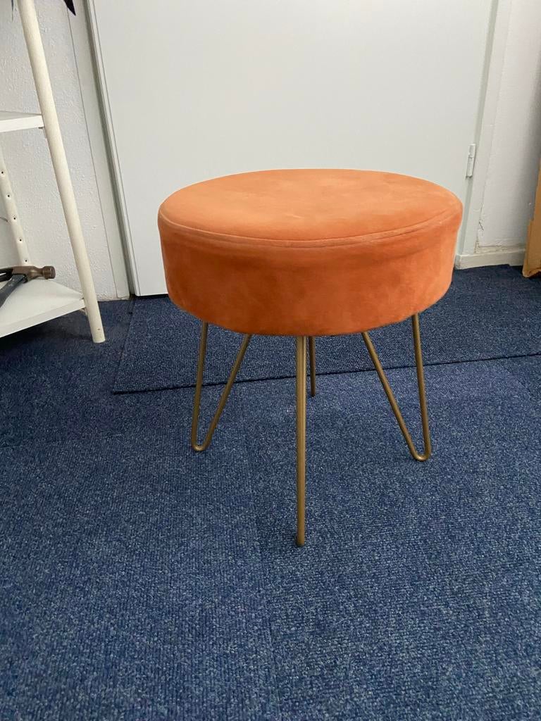 Leuk krukje met gouden poten, hoogte 45cm, Huis en Inrichting, Krukjes, Ophalen, Zo goed als nieuw, IJzer