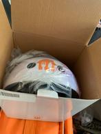 New delivery helmet, Fietsen en Brommers, Ophalen, Nieuw, Overige maten, Heer of Dame