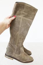 Zeer Mooie Suede Cinderella Laarzen s3 (Maat 39) € 65,-, Hoge laarzen, Overige kleuren, Ophalen of Verzenden, Zo goed als nieuw