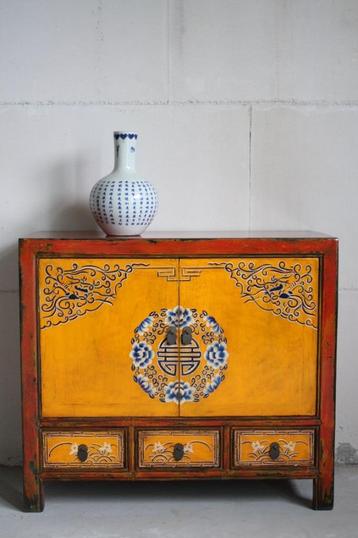 Kleurrijke Oosterse Kast Gekleurd Dressoir Aziatisch Meubel beschikbaar voor biedingen