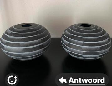 Prachtige Orrefors Zweedse glas vaasjes limited edition beschikbaar voor biedingen