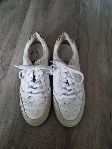 Bull Boxer Sneakers Wit Leer Maat 39 beschikbaar voor biedingen