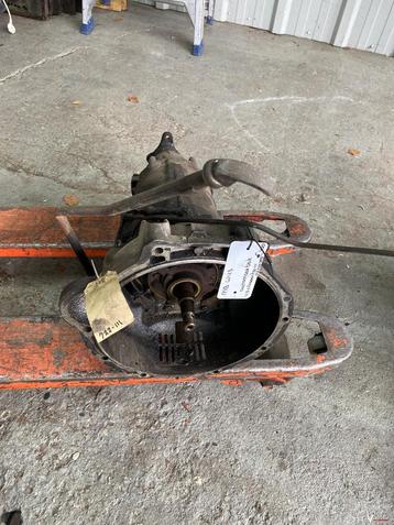 Mercedes W123 Automaatbak 123 270 0001 722 111 02 040 389 beschikbaar voor biedingen