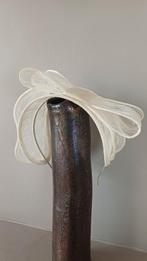 Prachtig bandeau hoed met strik, Kleding | Dames, Hoeden en Petten, Ophalen of Verzenden, Zo goed als nieuw, One size fits all