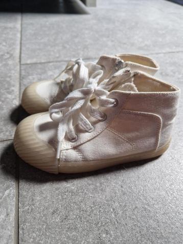 Zara (gym)schoenen maat 25 beschikbaar voor biedingen