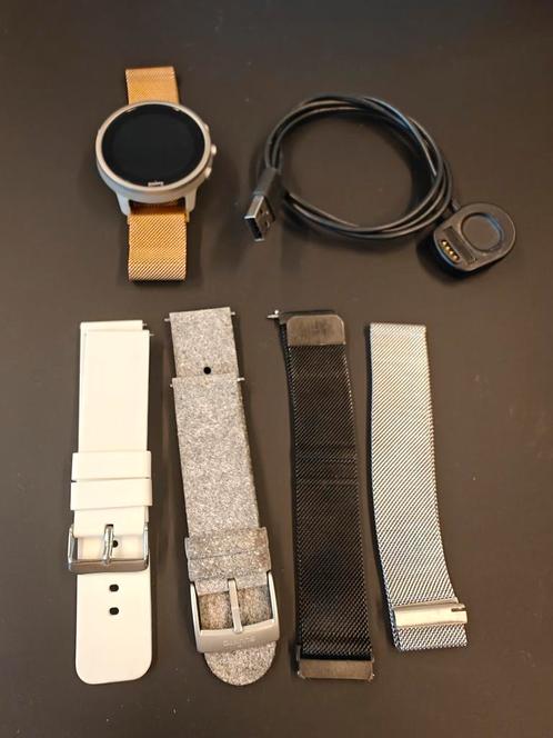Zilvere Suunto 7 Wear Os Smartwatch., Sieraden, Tassen en Uiterlijk, Smartwatches, Zo goed als nieuw, Android, Zilver, Calorieverbanding