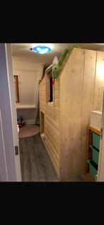 Stapelbed huisje bed kinderkamer, Ophalen, Zo goed als nieuw, Stapelbed
