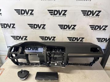 Airbag set + dashboard van een Volkswagen Golf beschikbaar voor biedingen