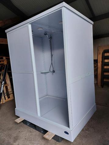 Nooddouche mobiele badkamer Big Move beschikbaar voor biedingen