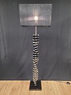 Prachtige chique vloerlamp, 150 cm hoog, Huis en Inrichting, Lampen | Vloerlampen, Ophalen, Metaal, Niks, Design