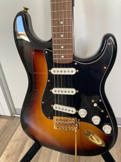 Fender Squier FSR Classic Vibe '60s Stratocaster (SRV), Muziek en Instrumenten, Snaarinstrumenten | Gitaren | Elektrisch, Zo goed als nieuw