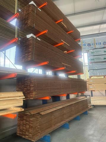 Mooie partij geimpregneerde rabat  planken 510/540cm beschikbaar voor biedingen