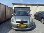 Toyota Yaris 1.3 VVTi Sol MMT Automaat | Elektr. Ramen | PDC, Stof, Gebruikt, 4 cilinders, Met garantie (alle)
