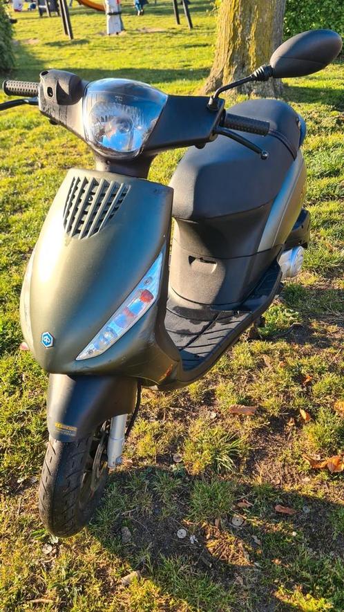 Piaggio Zip snor, Fietsen en Brommers, Scooters | Piaggio, Gebruikt, Zip, Ophalen