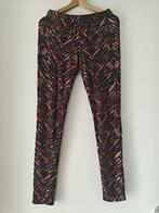Legging zwart/oranje/rood, Legging, Zwart, Maat 40/42 (M), Ophalen of Verzenden