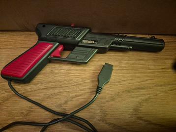 Cheetah Defender Light Gun Commodore 64  beschikbaar voor biedingen