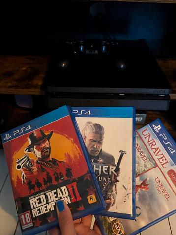 PS4 met controller en 3 games beschikbaar voor biedingen