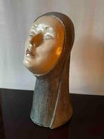 Keramisch beeld  gesluierde vrouw, Ophalen of Verzenden