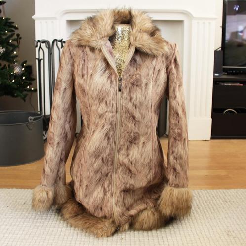 Prachtige Fionella Jas (M) € 85,-, Kleding | Dames, Jassen | Winter, Zo goed als nieuw, Maat 38/40 (M), Bruin, Ophalen of Verzenden
