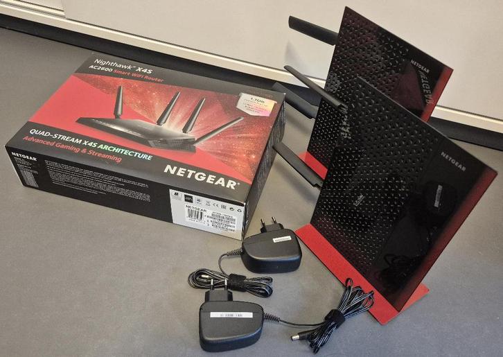 Netgear Router type Nighthawk C4S + 2 EX6200 Range extenders, Computers en Software, Netwerk switches, Gebruikt, Ophalen of Verzenden