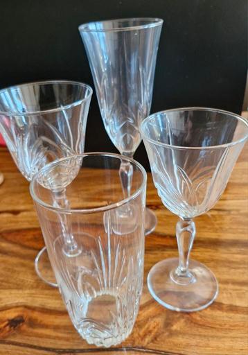 Vintage Glazen  beschikbaar voor biedingen