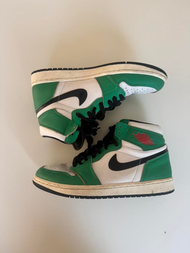 Nike air jordan lucky green maat 40.5, Verzamelen, Speldjes, Pins en Buttons, Ophalen of Verzenden, Zo goed als nieuw