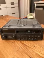 Vintage Grundig autoradio met cassette, Auto diversen, Autoradio's, Ophalen of Verzenden, Zo goed als nieuw