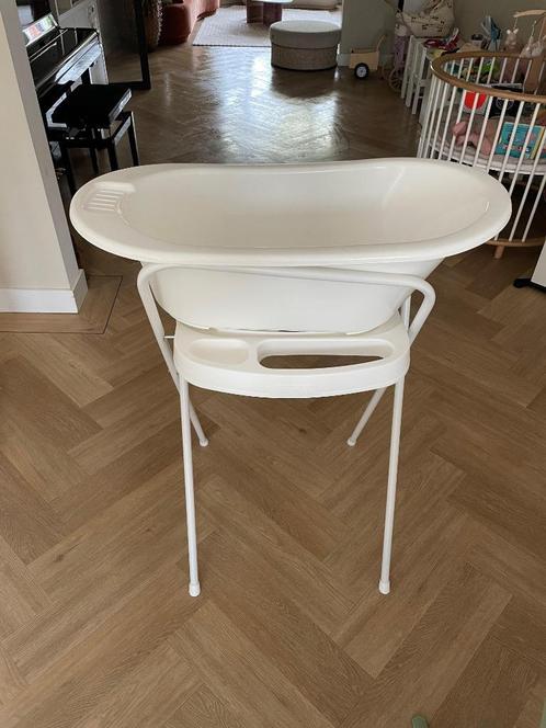 Babybadje met Standaard, Kinderen en Baby's, Badjes en Verzorging, Zo goed als nieuw, Badje, Overige merken, Standaard, Ophalen