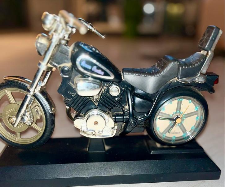 Motor Power Cruiser Wekker - Uniek Design! Licht&Motorgeluid, Antiek en Kunst, Antiek | Klokken, Ophalen of Verzenden