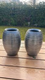 Zilvekleurige potten 2 x. 30 cm, Tuin en Terras, Bloempotten, 25 tot 40 cm, Rond, Ophalen of Verzenden, Zo goed als nieuw