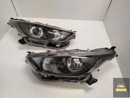Toyota Yaris IV Gewone lens links rechts lamp, Auto-onderdelen, Verlichting, Toyota, Gebruikt, Ophalen of Verzenden