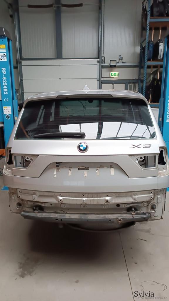 Achterklep Kofferklep BMW X3 E83 LCi Titansilber 354 4100345, Auto-onderdelen, Carrosserie en Plaatwerk, Achterklep, Achter, Gebruikt