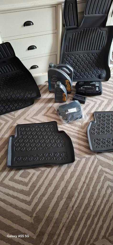 Diverse Mercedes accessoires, Auto diversen, Automatten, Zo goed als nieuw, Ophalen