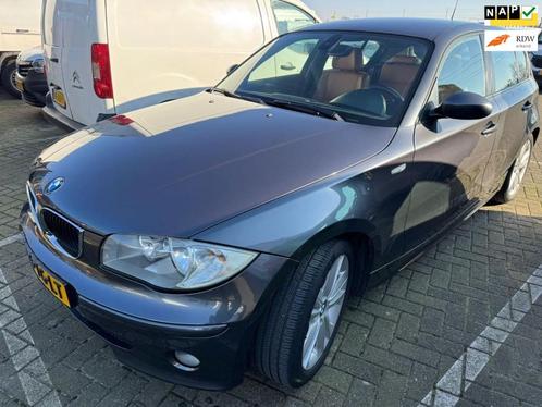 BMW 1-serie 120i AIRCO/LEER/CRUISE/PDC/NAVIGATIE/RIJDT SUPER, Auto's, BMW, Bedrijf, Te koop, 1-Serie, ABS, Airbags, Airconditioning