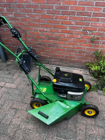 John deere grasmaaier beschikbaar voor biedingen