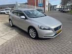 Volvo V40 1.6 D2 Summum AUTOMAAT, Origineel Nederlands, Te koop, Zilver of Grijs, 5 stoelen