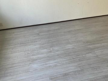 Laminaat 30 m2 beschikbaar voor biedingen