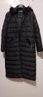 Gewatteerde zwarte winterjas, Ophalen, Gedragen, Maat 42/44 (L), Zwart