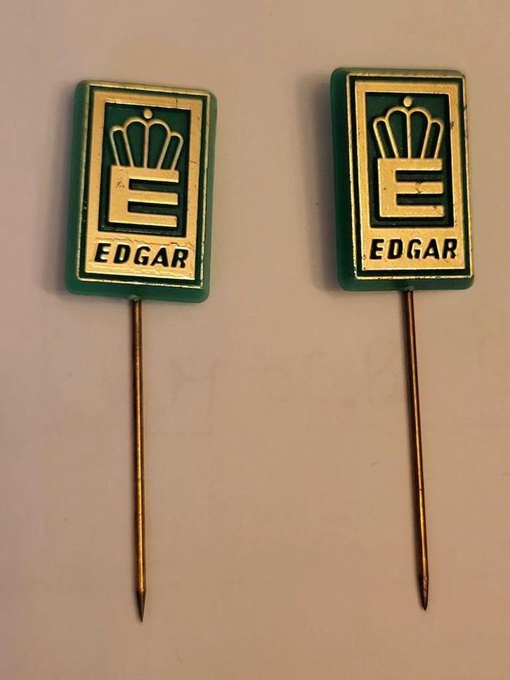 Speldjes; dubbele of 2 van hetzelfde merk, Verzamelen, Speldjes, Pins en Buttons, Gebruikt, Speldje of Pin, Ophalen of Verzenden