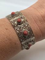 H703 Prachtige antieke 800 zilveren armband bloedkoraal in, Sieraden, Tassen en Uiterlijk, Antieke sieraden, Armband, Ophalen of Verzenden