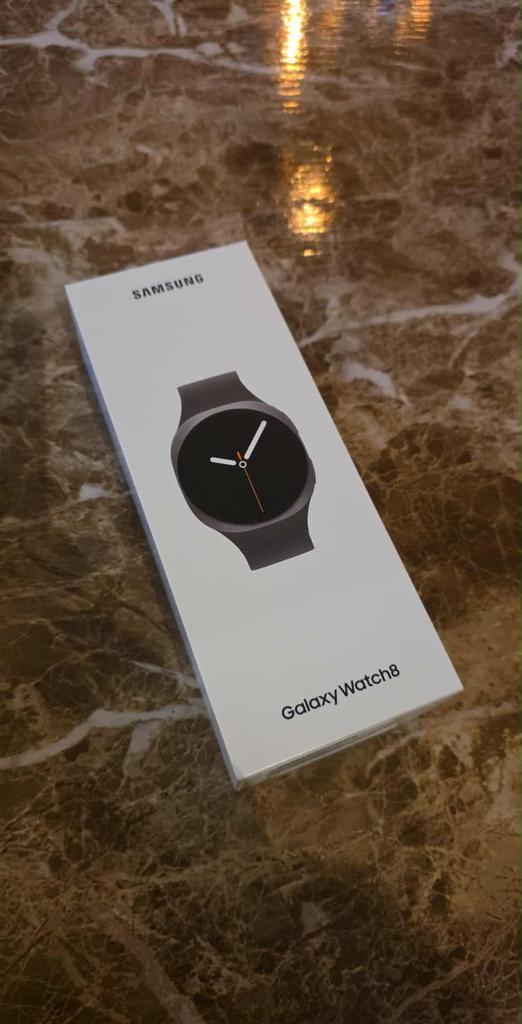 Samsung Galaxy Watch 8 - Nieuw in doos!, Sieraden, Tassen en Uiterlijk, Smartwatches, Nieuw, Android, Zwart, Afstand, Waterdicht