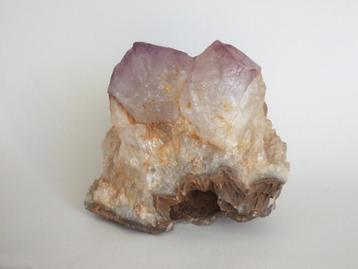 amethist mooie ruwe edelsteen beschikbaar voor biedingen