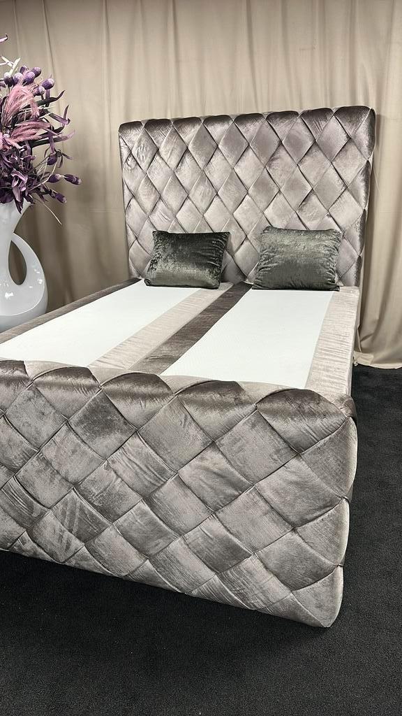 Exclusief 160 Boxspring bed Vlecht velvet stof UITVERKOOP, Huis en Inrichting, Slaapkamer | Boxsprings, Nieuw, 160 cm, 200 cm