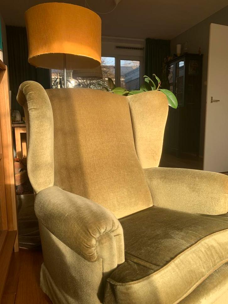 Heerlijk zittende stoel, groen fluweel, Huis en Inrichting, Fauteuils, Gebruikt, Stof, 75 tot 100 cm, 75 tot 100 cm, Ophalen