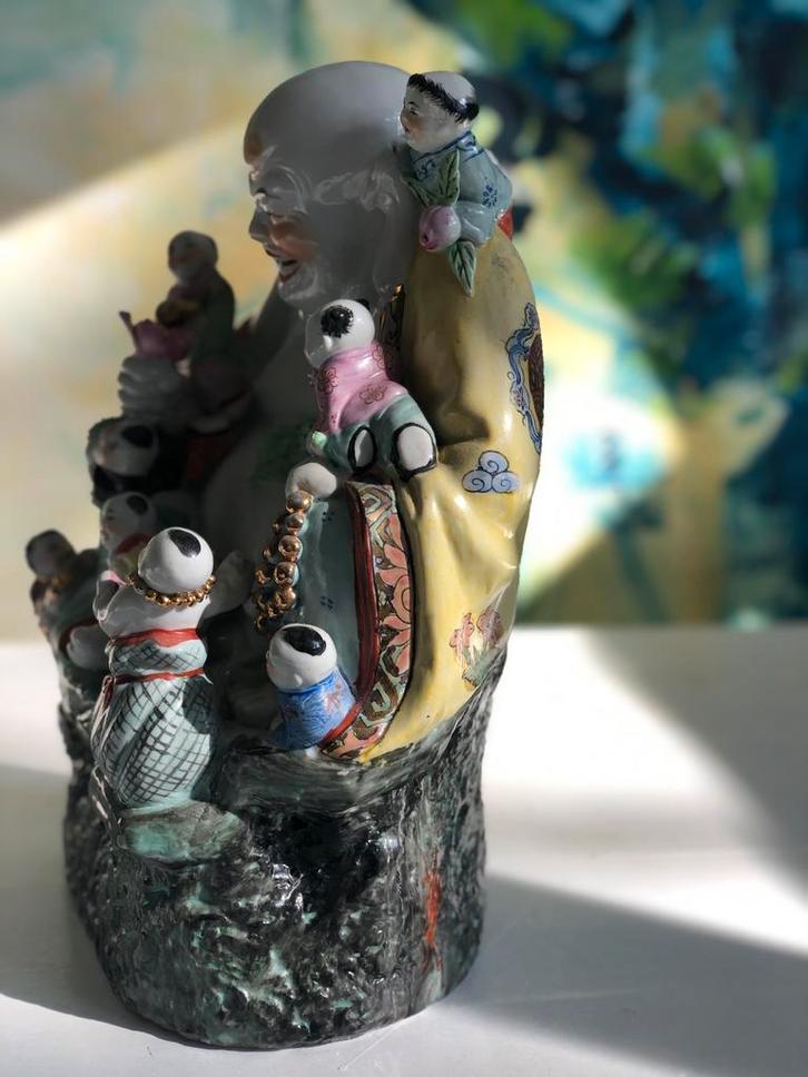 Chinese Boeddha met 9 kindjes - Zotjes, Antiek en Kunst, Kunst | Beelden en Houtsnijwerken, Ophalen