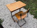 Prachtig houten kinderbureau met bijpassend stoeltje., Kinderen en Baby's, Kinderkamer | Tafels en Stoelen, Ophalen, Gebruikt