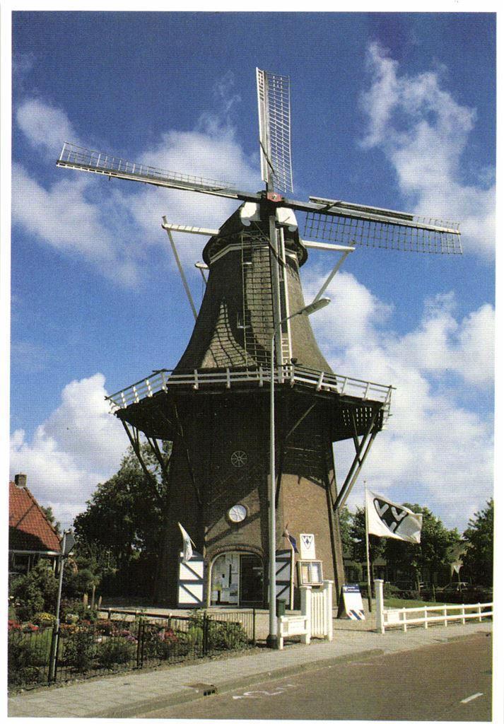 Molen De Endracht [1889] Anjum - ongelopen, Verzamelen, Ansichtkaarten | Nederland, Ongelopen, Noord-Brabant, Voor 1920, Ophalen of Verzenden