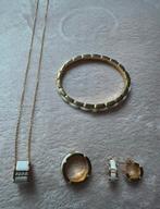 Jewellery set nacklace, bracelet, ring & earrings. New, Verzenden, Nieuw, Goud, Met strass